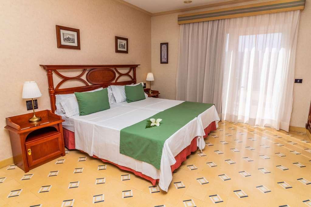 Hotel Reveron Plaza Los Cristianos  Kamer foto